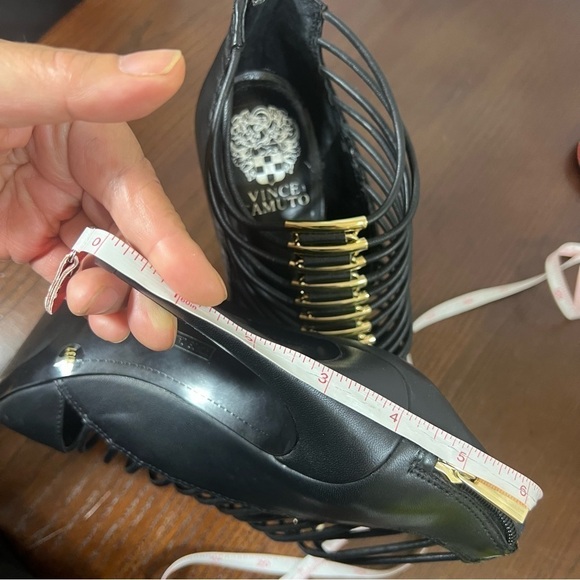 VINCE CAMUTO REESE black nappa leather gladiator high 4” sandals ins Size 7 NIB - Picture 11 of 16